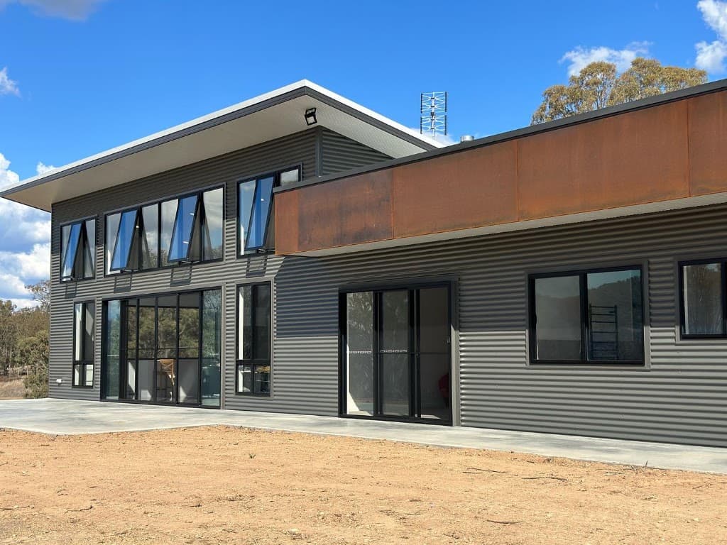 Tamworth Glass