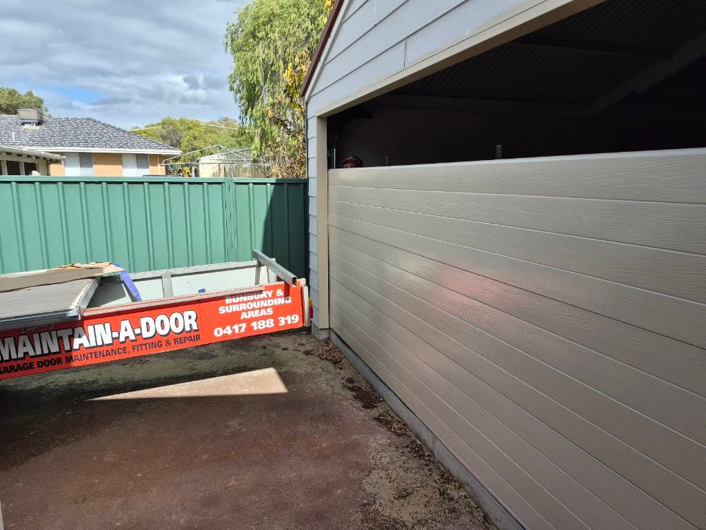 Bunbury Maintain A Door