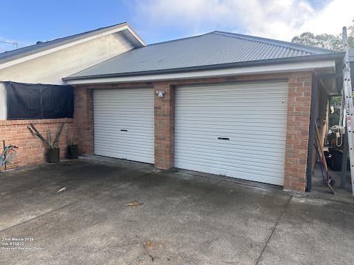 Greenys Garage Doors — Customer photo